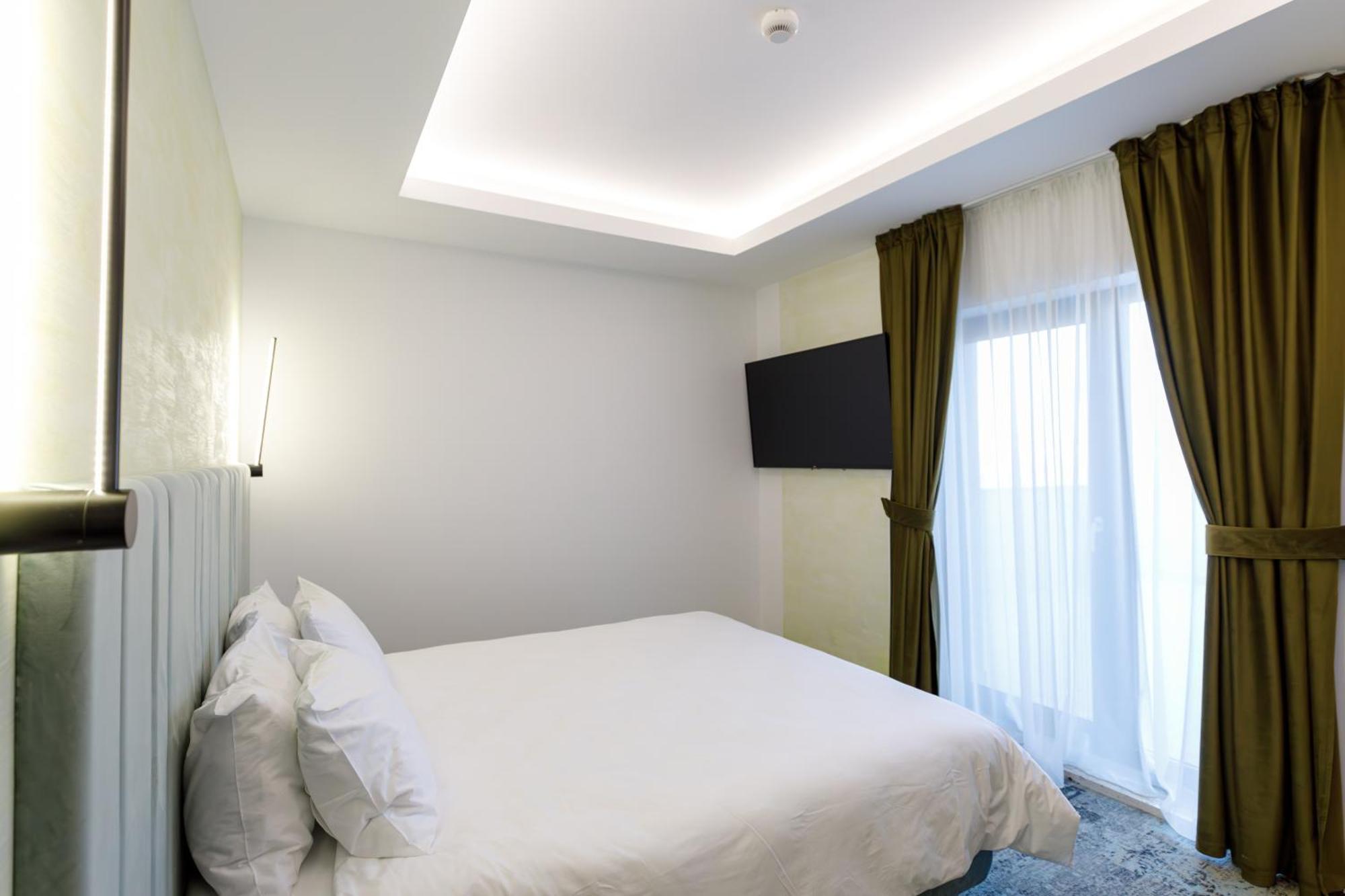 River Place Piteşti Exterior foto